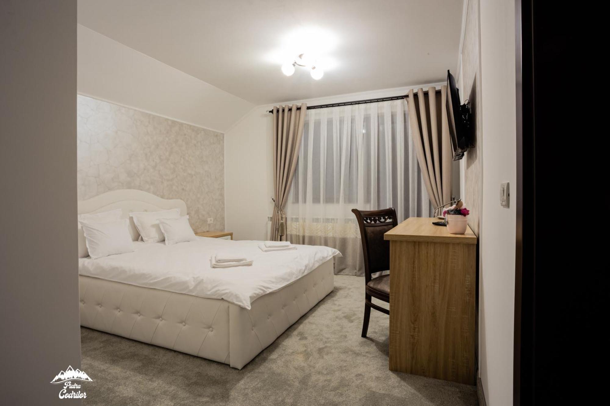 Piatra Codrilor Hotel Dorna Arini Luaran gambar